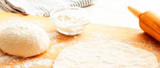 Рецепты теста для домашних пельменей: пошаговые и с фото